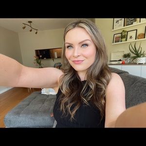 Meet your Posher, Desiree